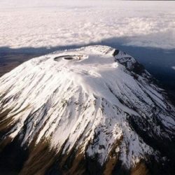 Tanzânia: Subida do Kilimanjaro, a Conquista do Teto de África!