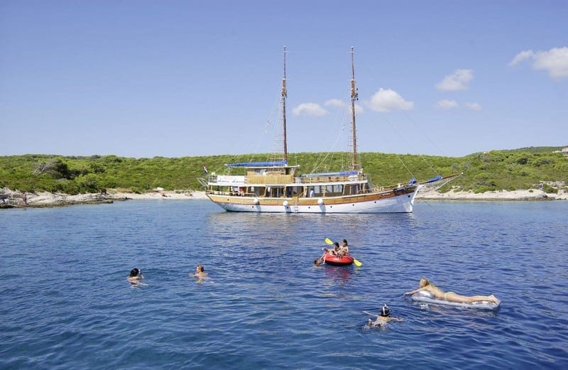 Croácia: Navegação da Riviera de Makarska a Dubrovnik